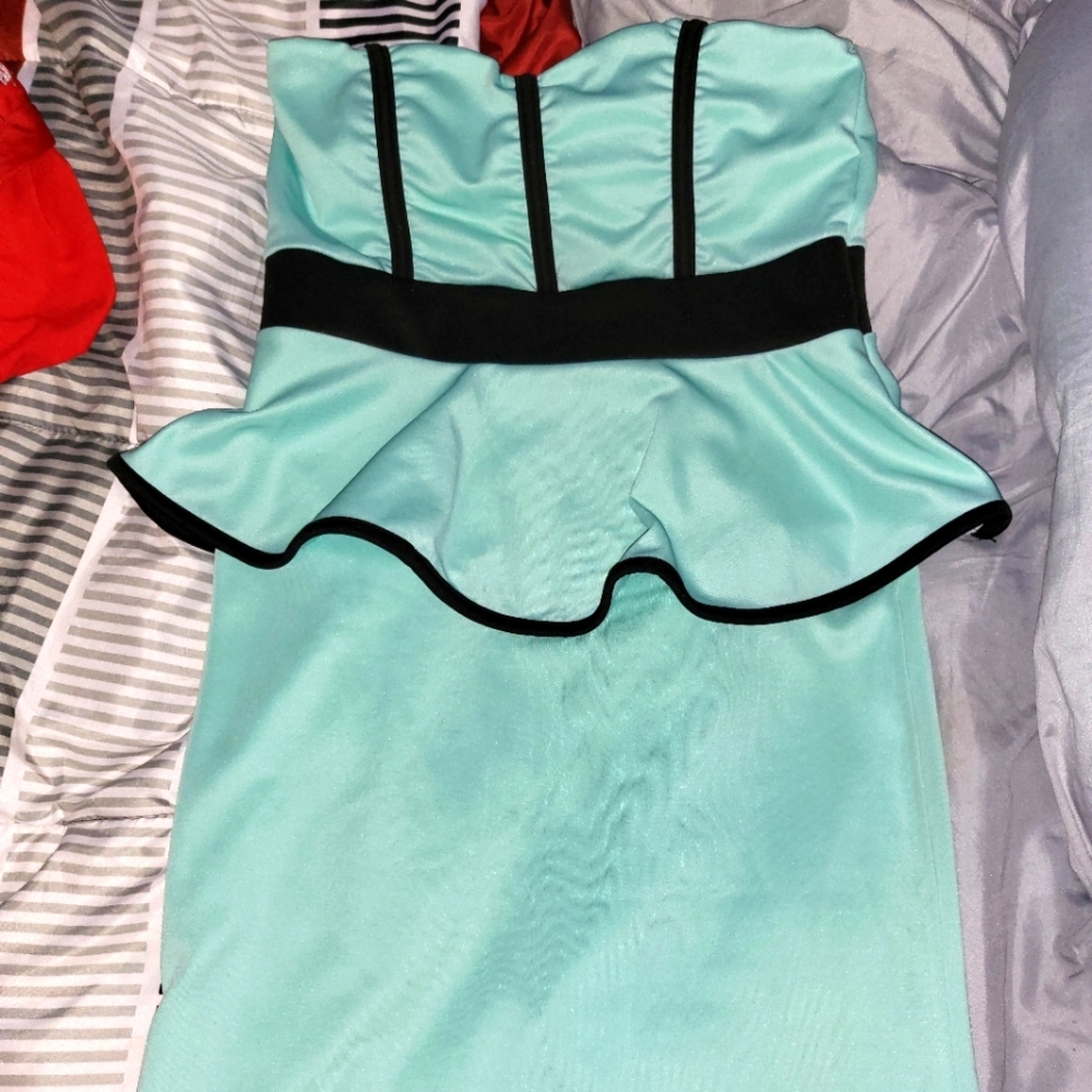 NWOT Aqua Blue Strapless Dress Size Large